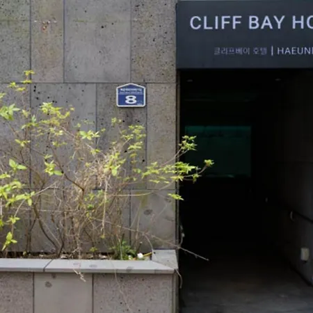 Busan Haeundae Cliff Bay Hotel